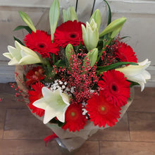 Carica l'immagine nel visualizzatore di Gallery, Bellezza Senza Tempo - Bouquet San Valentino Maxi