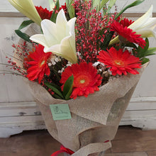 Carica l'immagine nel visualizzatore di Gallery, Bellezza Senza Tempo - Bouquet San Valentino Maxi