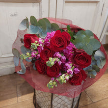 Carica l'immagine nel visualizzatore di Gallery, Eleganza Reale - Bouquet San Valentino Maxi