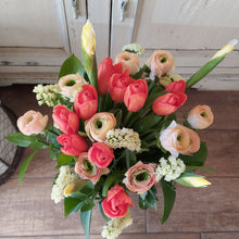 Carica l'immagine nel visualizzatore di Gallery, Tocco Romantico - Bouquet San Valentino classic