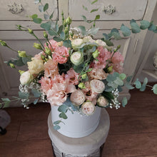 Carica l'immagine nel visualizzatore di Gallery, Flower box - Anniversario
