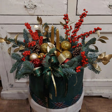 Carica l'immagine nel visualizzatore di Gallery, Christmas Flower box