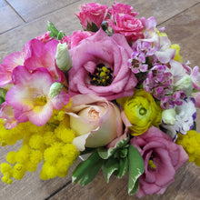 Carica l'immagine nel visualizzatore di Gallery, Flower Box - Fiori Colorati e Mimosa