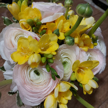 Carica l'immagine nel visualizzatore di Gallery, Bouquet Mimosa
