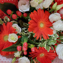 Carica l'immagine nel visualizzatore di Gallery, Bouquet di laurea - Small Bouquet