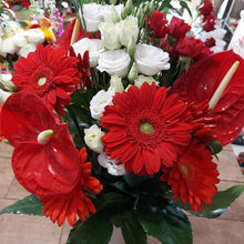 Carica l'immagine nel visualizzatore di Gallery, Bouquet di laurea - Medium Bouquet